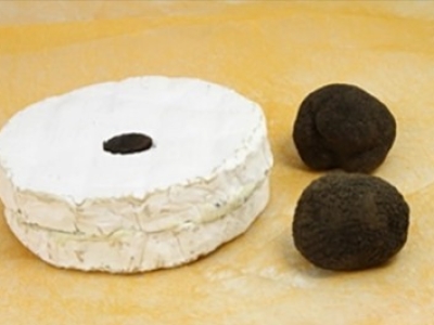 Coulommiers à la Truffe noire